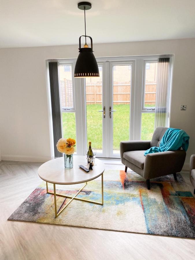 Tudors Esuites 3 Bed House Garden & Netflix Birmingham Ngoại thất bức ảnh
